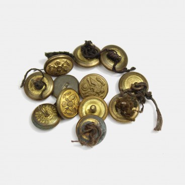 Lot of 16mm US Buttons
