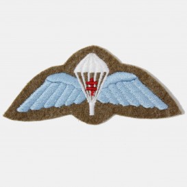 Canvas Free French Paratrooper Wings Badge