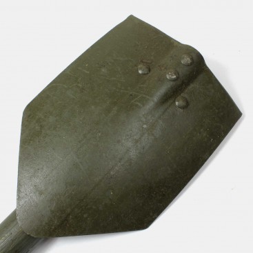 M-1943 Folding shovel