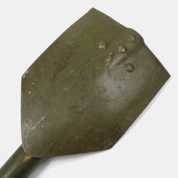 M-1943 Folding shovel