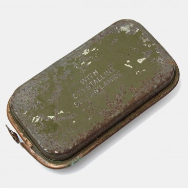 Green US WWII First-aid bandage box