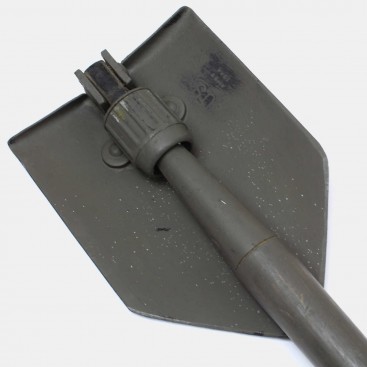 M-1943 Folding shovel