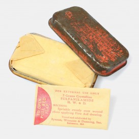 Green US WWII First-aid bandage box