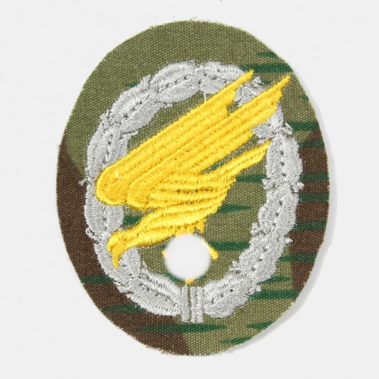 Insigne parachutiste allemand de casquette 3ème Fallschirmjäger Division, « Schimpf