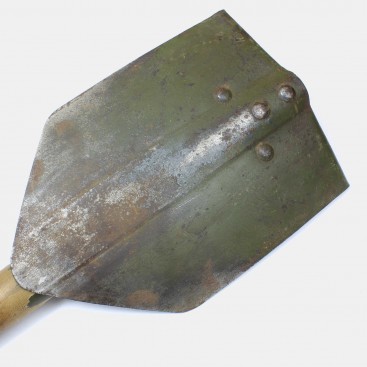 M-1943 Folding shovel