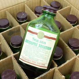Antiseptic solution Squibb bottle