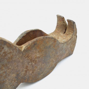 Pionnier axe head