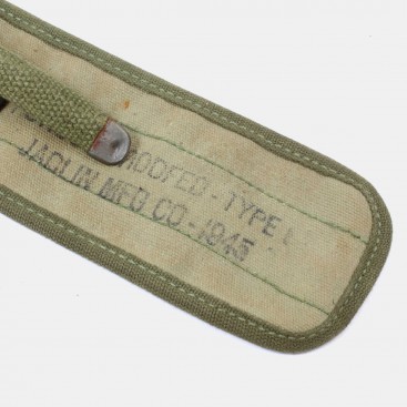 Pouch for cleaning kit