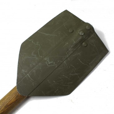 M-1943 Folding shovel