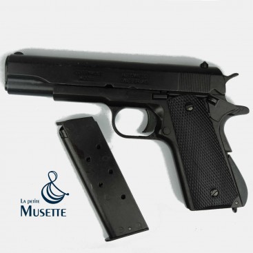 Colt 1911 A1, Black grips